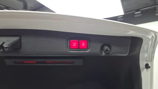 Mercedes-Benz E-Class W213 E220d 2019 18
