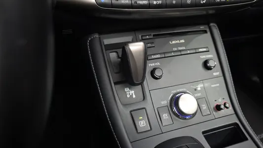 Lexus CT200h 1.8 2018 9