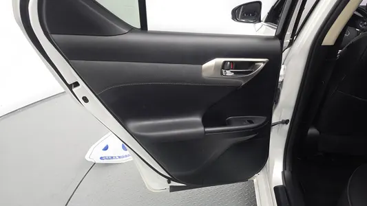 Lexus CT200h 1.8 2018 26