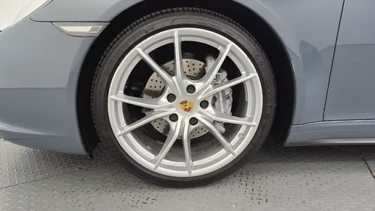 Porsche 911 4 2017 4