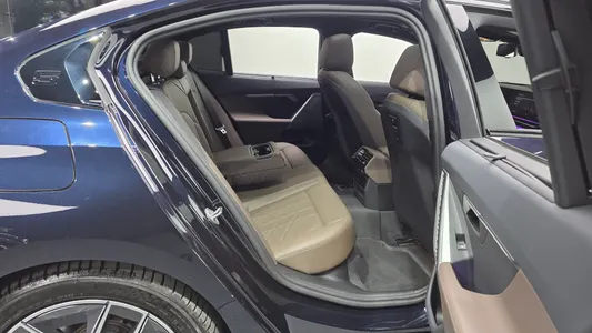 BMW i5 (G60) eDrive 40 M 2024 12