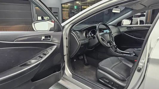 Hyundai 쏘나타 하이브리드 2.0 2011 10