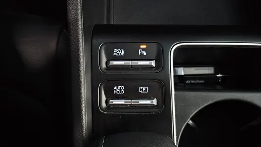 Hyundai (DN8) 2023 29