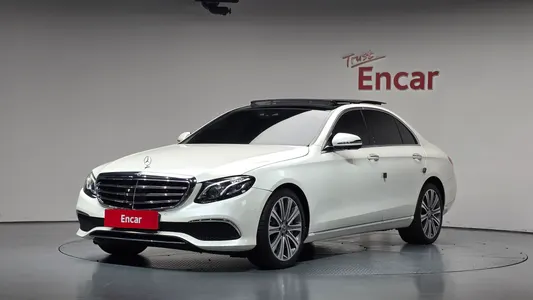 Mercedes-Benz E-Class W213 E400 4MATIC 2017