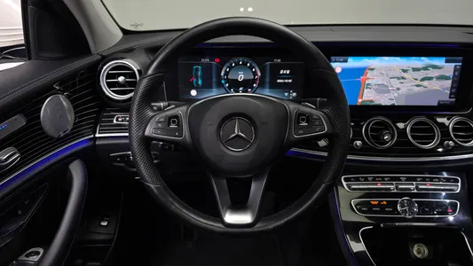 Mercedes-Benz E-Class W213 E400 4MATIC 2017 13