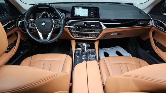 BMW 5 Series (G30) 520d 2018 7