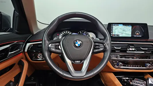 BMW 5 Series (G30) 520d 2018 13
