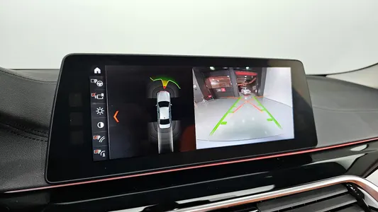 BMW 5 Series (G30) 520d 2018 16