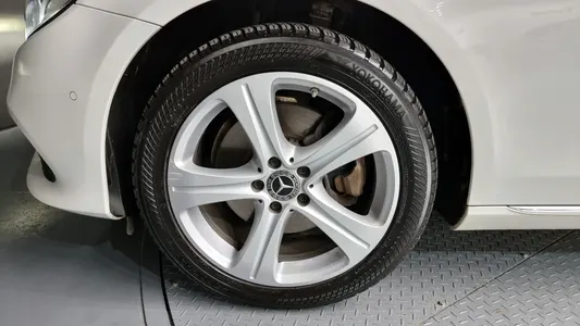 Mercedes-Benz E-Class W213 E220d 4MATIC 2018 5