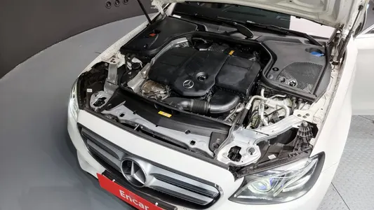 Mercedes-Benz E-Class W213 E220d 4MATIC 2018 6