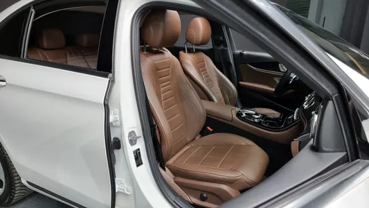 Mercedes-Benz E-Class W213 E220d 4MATIC 2018 12