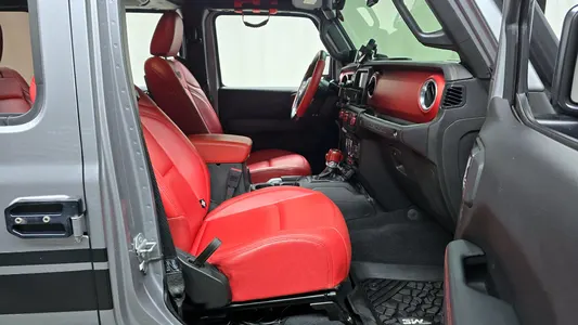 Jeep (JL) 2.0 4 2019 10