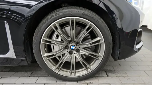 BMW 7 Series (G11) 750Li xDrive 2019 5
