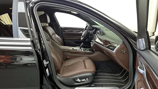 BMW 7 Series (G11) 750Li xDrive 2019 11