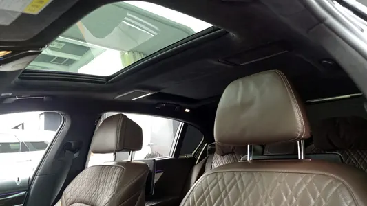 BMW 7 Series (G11) 750Li xDrive 2019 18