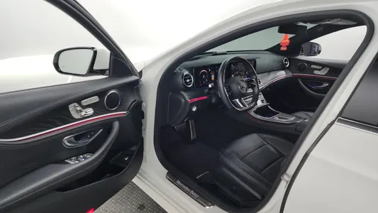 Mercedes-Benz E-Class W213 E220d 4MATIC AMG Line 2020 10