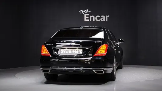 Genesis EQ900 5.0 GDI AWD 2016 4