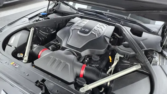 Genesis EQ900 5.0 GDI AWD 2016 6