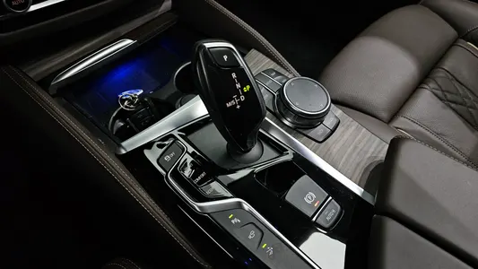 BMW 6 Series GT (G32) 640i xDrive 2018 9