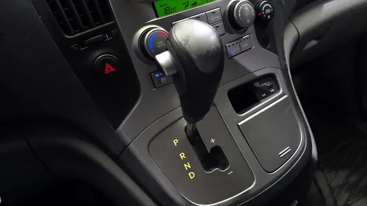 Hyundai Grand Starex 12 2013 9