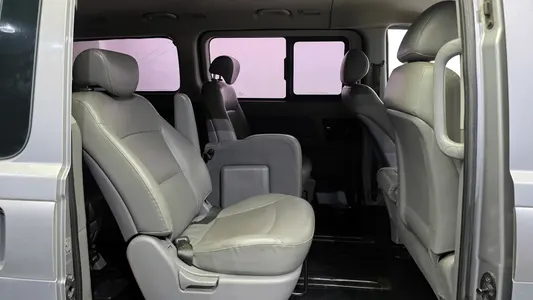 Hyundai Grand Starex 12 2013 12