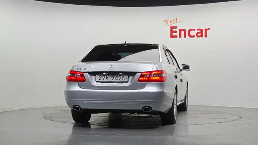 Mercedes-Benz E-Class W212 E300 2012 4