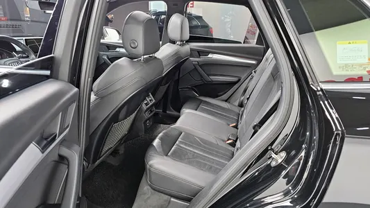 Audi Q5 (FY) 40 TDI 2020 12