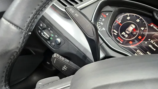Audi Q5 (FY) 40 TDI 2020 18