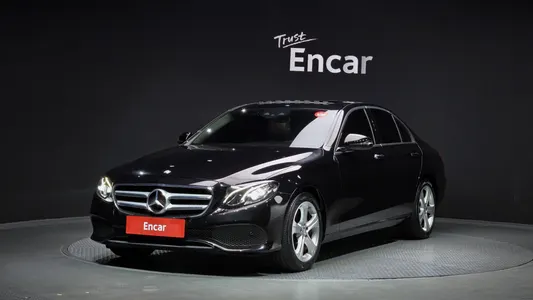 Mercedes-Benz E-Class W213 E200 2017