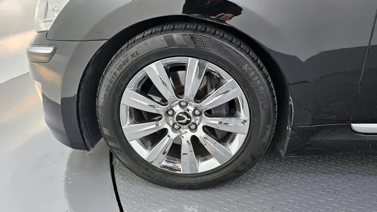 Hyundai () VS380 2011 5