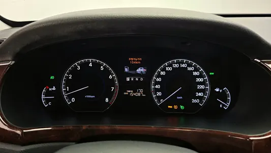 Hyundai () VS380 2011 8