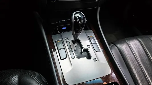 Hyundai () VS380 2011 9