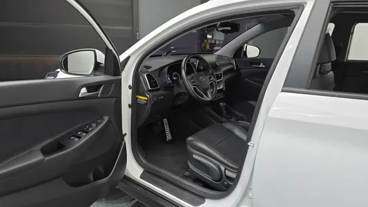 Hyundai Tucson 1.6 2WD 2018 10