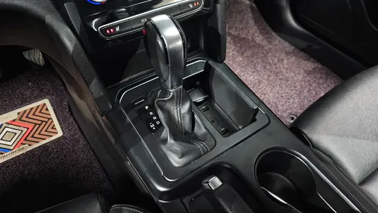 Renault Korea SM6 2.0 LPe SE () 2018 9