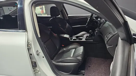 Renault Korea SM6 2.0 LPe SE () 2018 11