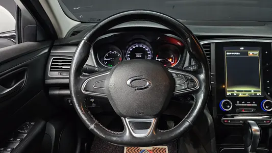 Renault Korea SM6 2.0 LPe SE () 2018 13