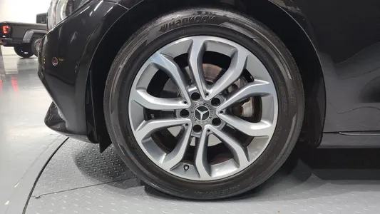 Mercedes-Benz C-Class W205 C200 2017 5
