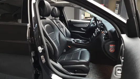 Mercedes-Benz C-Class W205 C200 2017 11