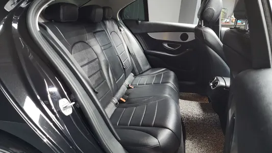 Mercedes-Benz C-Class W205 C200 2017 12