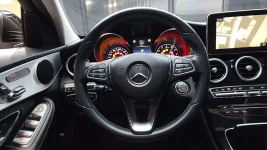 Mercedes-Benz C-Class W205 C200 2017 13