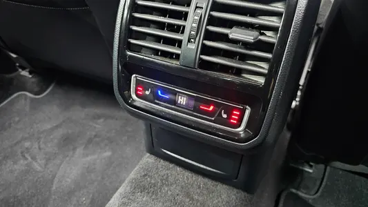 Volkswagen GT(B8) 2.0 TDI 2022 18