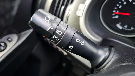 Kia R 4WD 2013 15