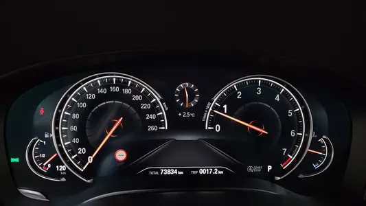 BMW 5 Series (G30) 530i xDrive 2018 8
