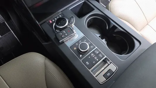 Land Rover 5 2.0 SD4 SE 2018 9