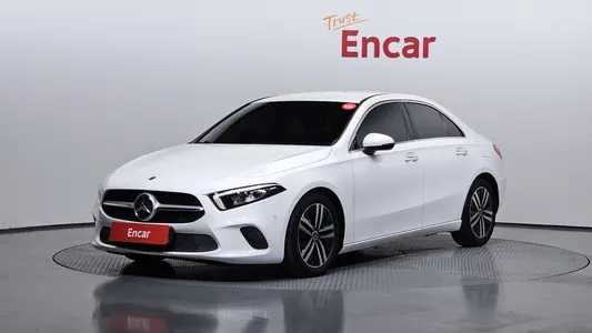 Mercedes-Benz A-Class W177 A200d 2021