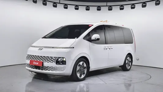 Hyundai Staria 4WD 9 2023