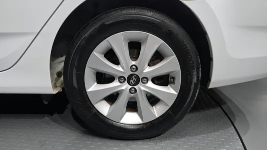 Hyundai () 1.6 VGT 2015 5