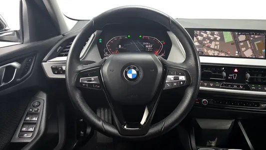 BMW 1 Series (F40) 118d 2020 13