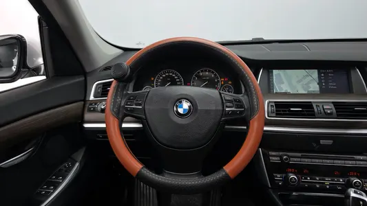BMW 5 Series GT (F07) GT 2011 13
