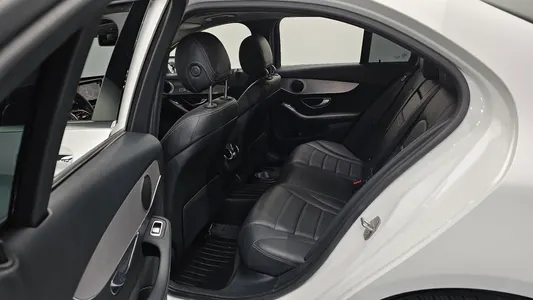 Mercedes-Benz C-Class W205 C200 2020 10